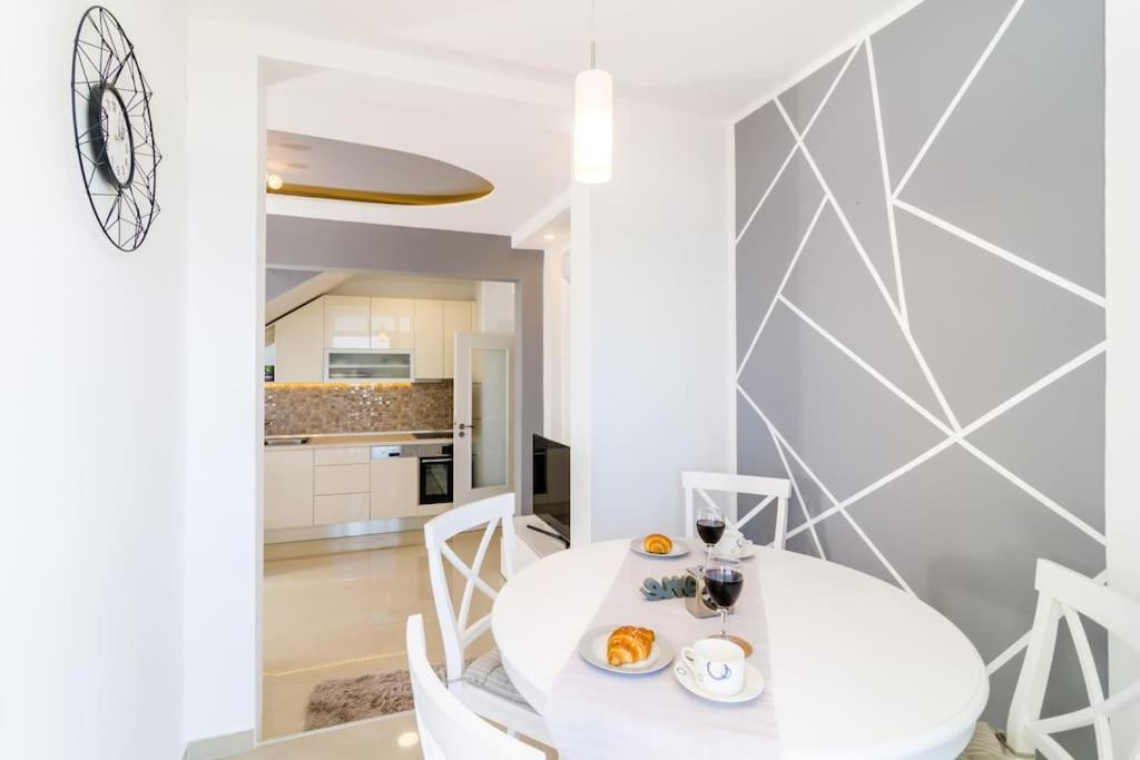Sea View Apartment 10 Minutes Walk From Old City Dubrovnik Luaran gambar