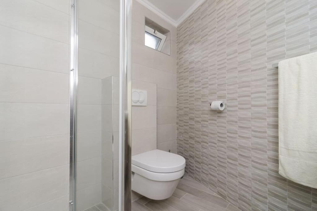 Sea View Apartment 10 Minutes Walk From Old City Dubrovnik Luaran gambar