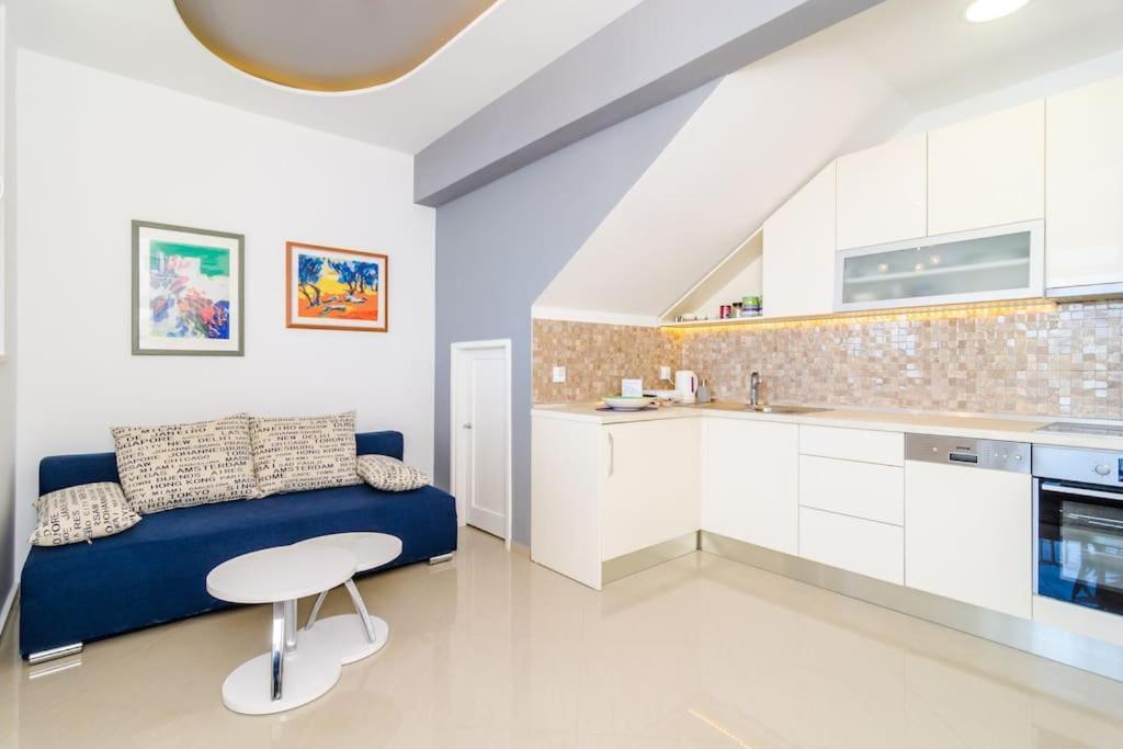 Sea View Apartment 10 Minutes Walk From Old City Dubrovnik Luaran gambar